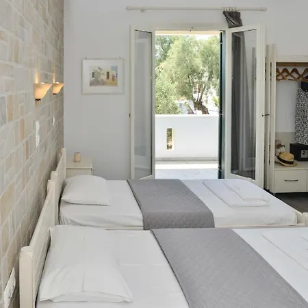 招待所 Sunshine Naxos City