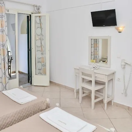 בית הארחה Sunshine Naxos City