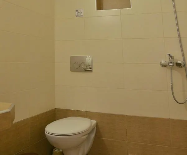 Sunshine 招待所 *